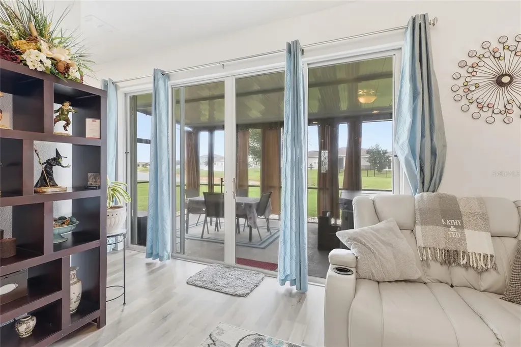 168 Summershore Drive Auburndale FL 33823