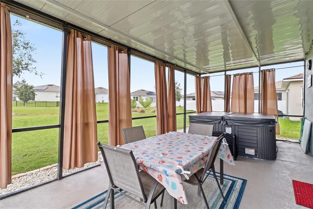 168 Summershore Drive Auburndale FL 33823