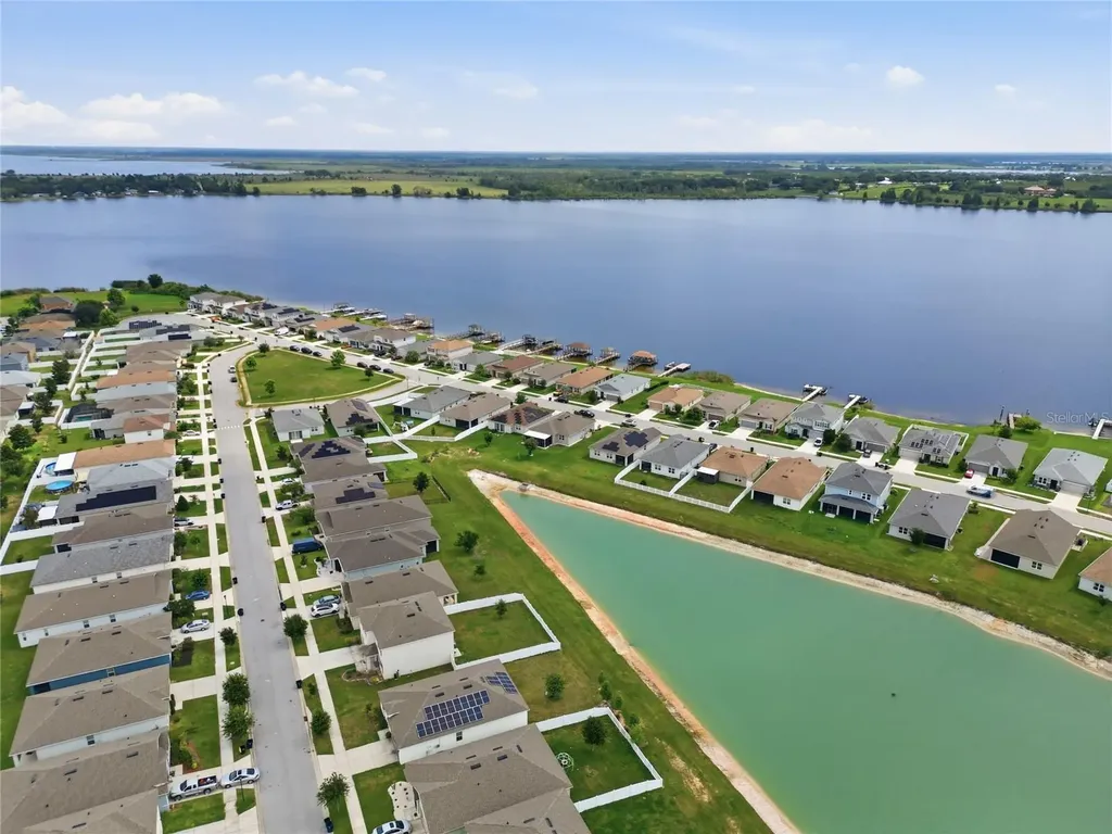 168 Summershore Drive Auburndale FL 33823