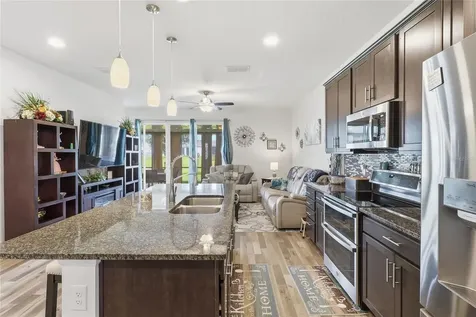 168 Summershore Drive Auburndale FL 33823