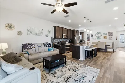 168 Summershore Drive Auburndale FL 33823