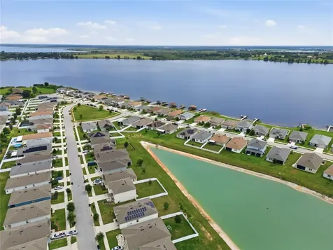168 Summershore Drive Auburndale FL 33823