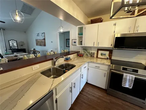 12595 SE Sunset Harbor Road Weirsdale FL 32195