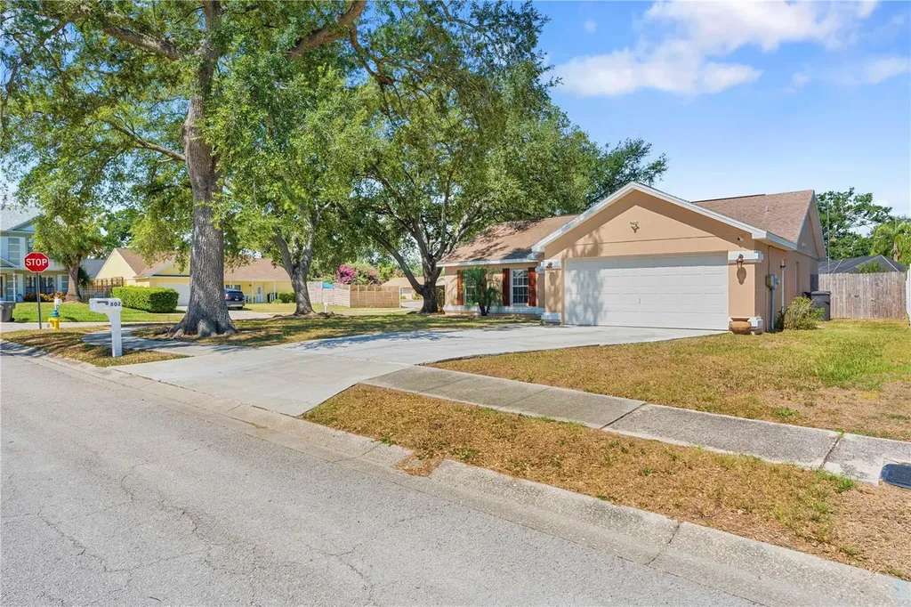 802 Smith Bay Drive Brandon FL 33510