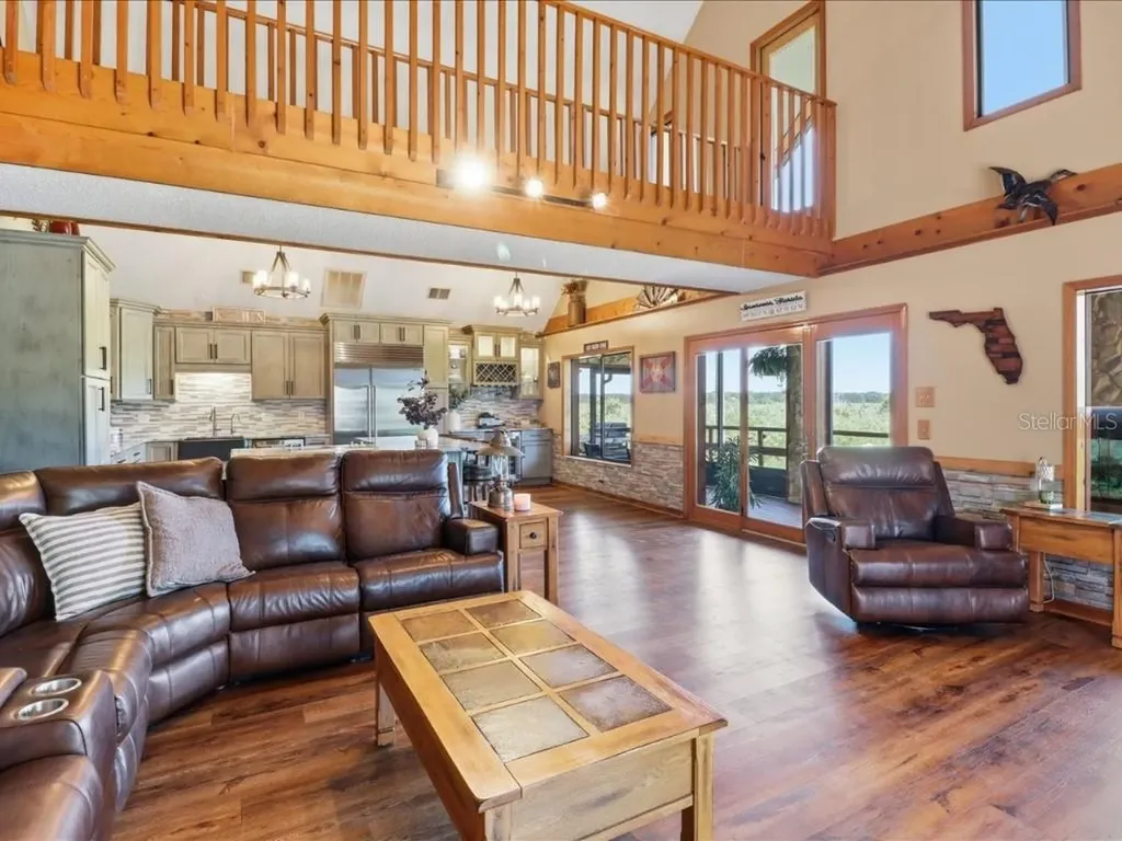 1471 N Lagoon Point Inverness FL 34453