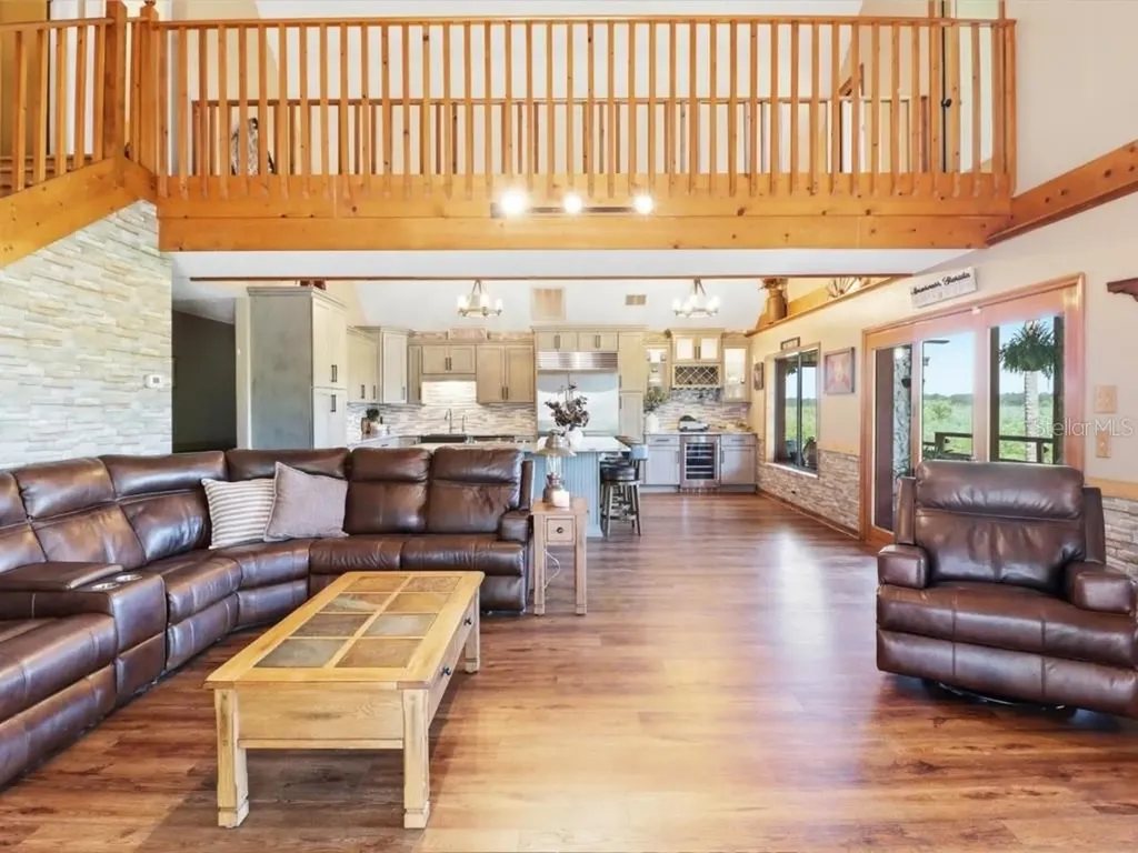 1471 N Lagoon Point Inverness FL 34453