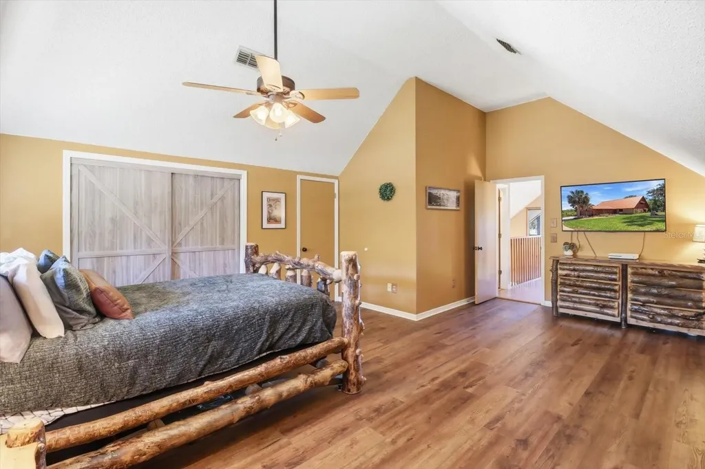 1471 N Lagoon Point Inverness FL 34453