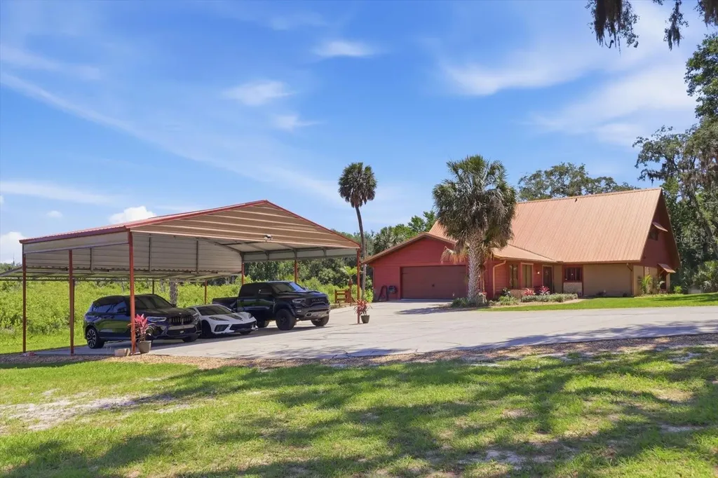1471 N Lagoon Point Inverness FL 34453