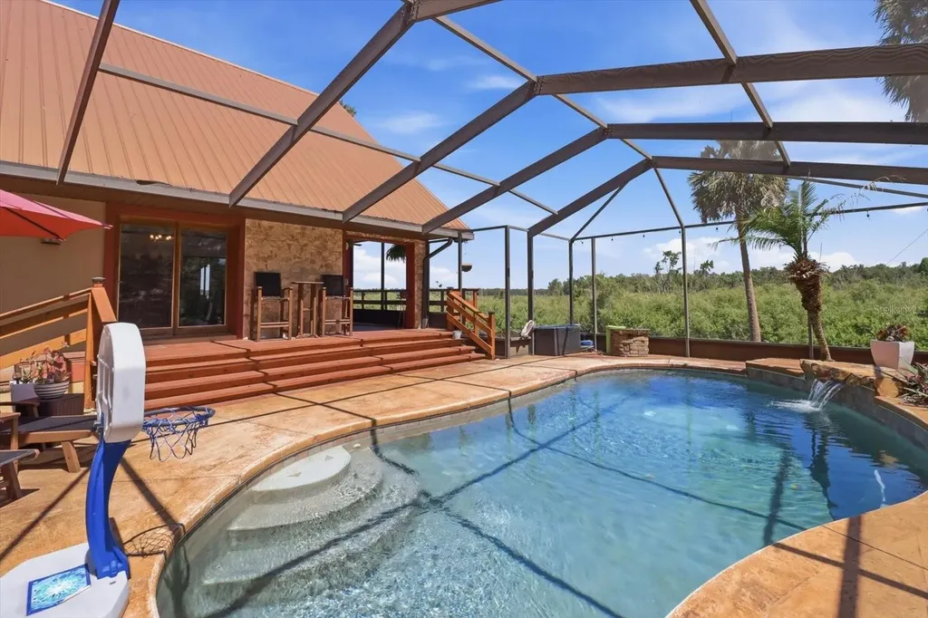 1471 N Lagoon Point Inverness FL 34453