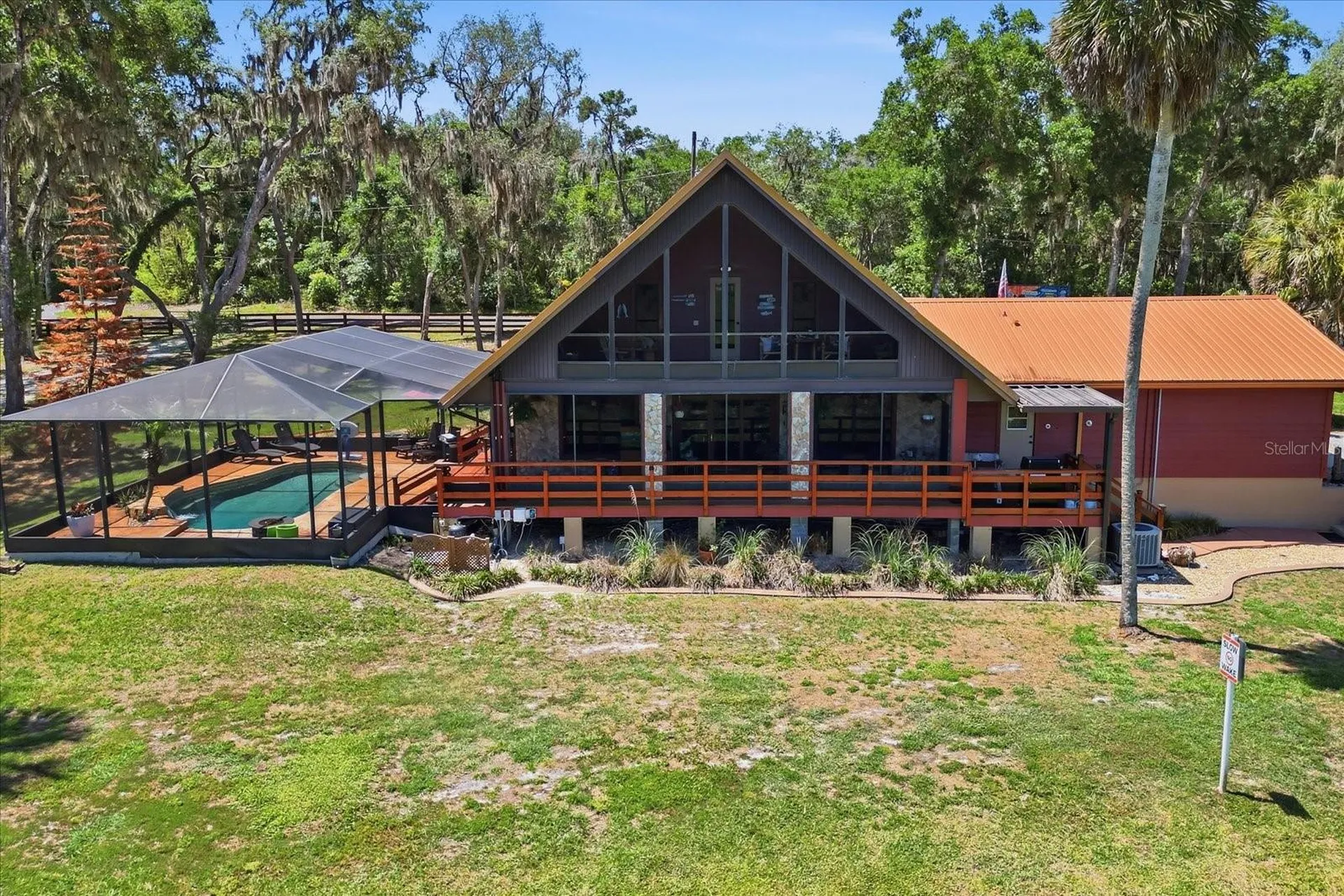 1471 N Lagoon Point Inverness FL 34453