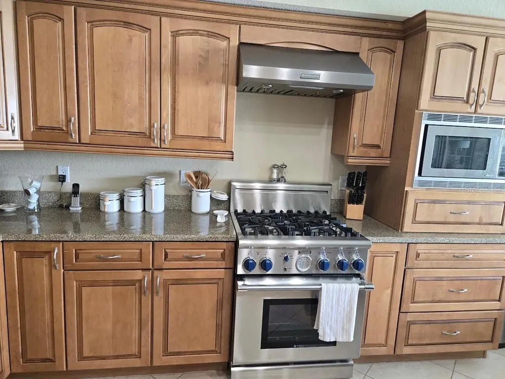650 Golden Gate Point Sarasota FL 34236