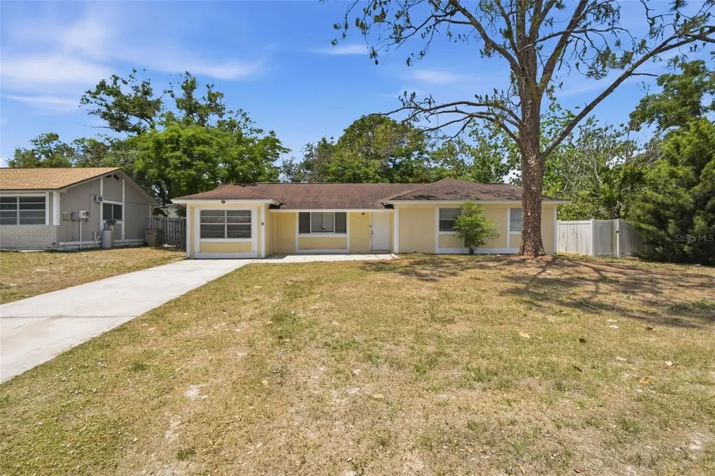 8412 Renald Boulevard Tampa FL 33637
