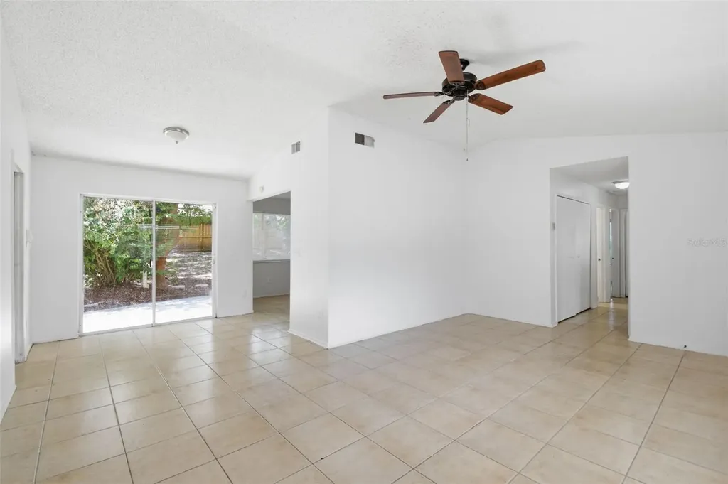 8412 Renald Boulevard Tampa FL 33637