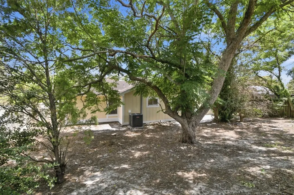 8412 Renald Boulevard Tampa FL 33637