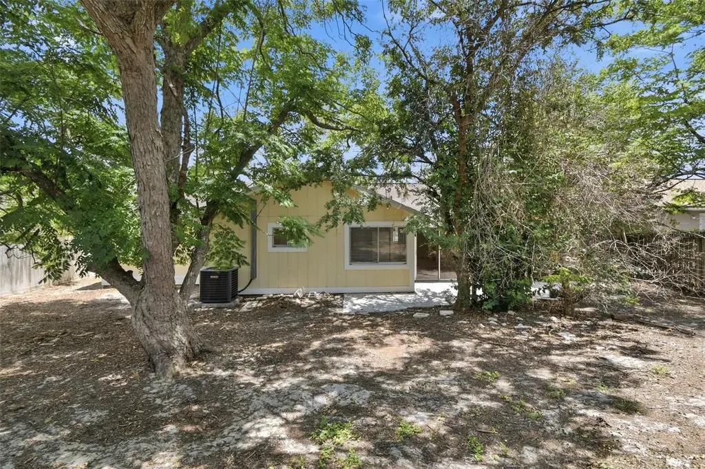 8412 Renald Boulevard Tampa FL 33637