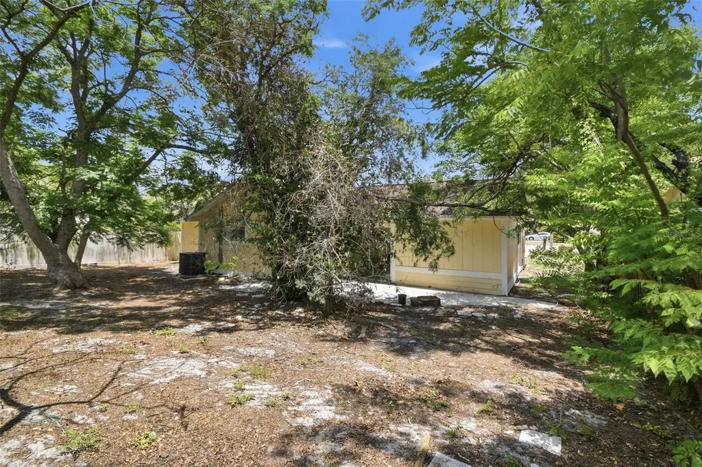 8412 Renald Boulevard Tampa FL 33637