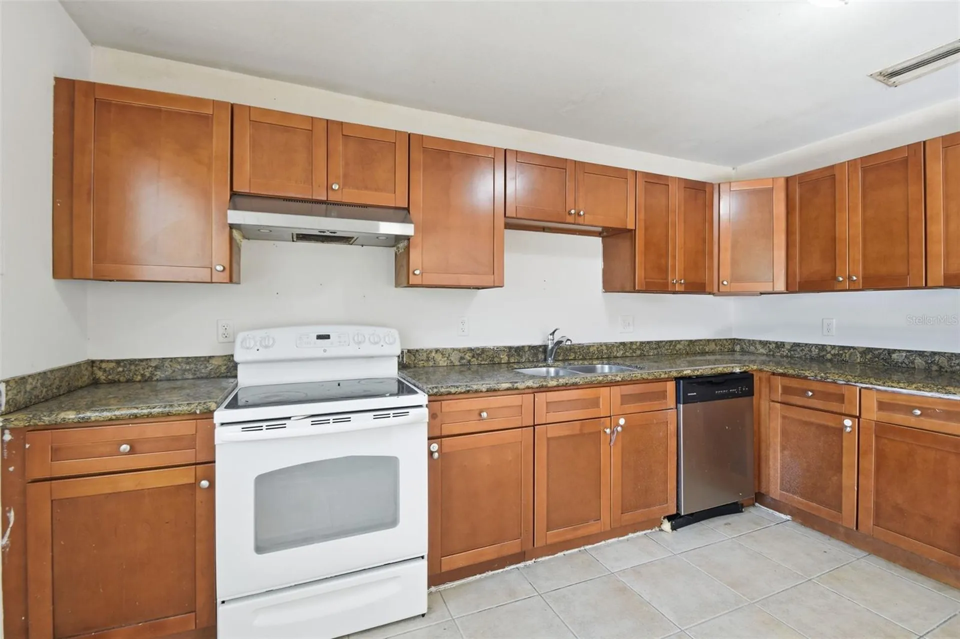 8412 Renald Boulevard Tampa FL 33637