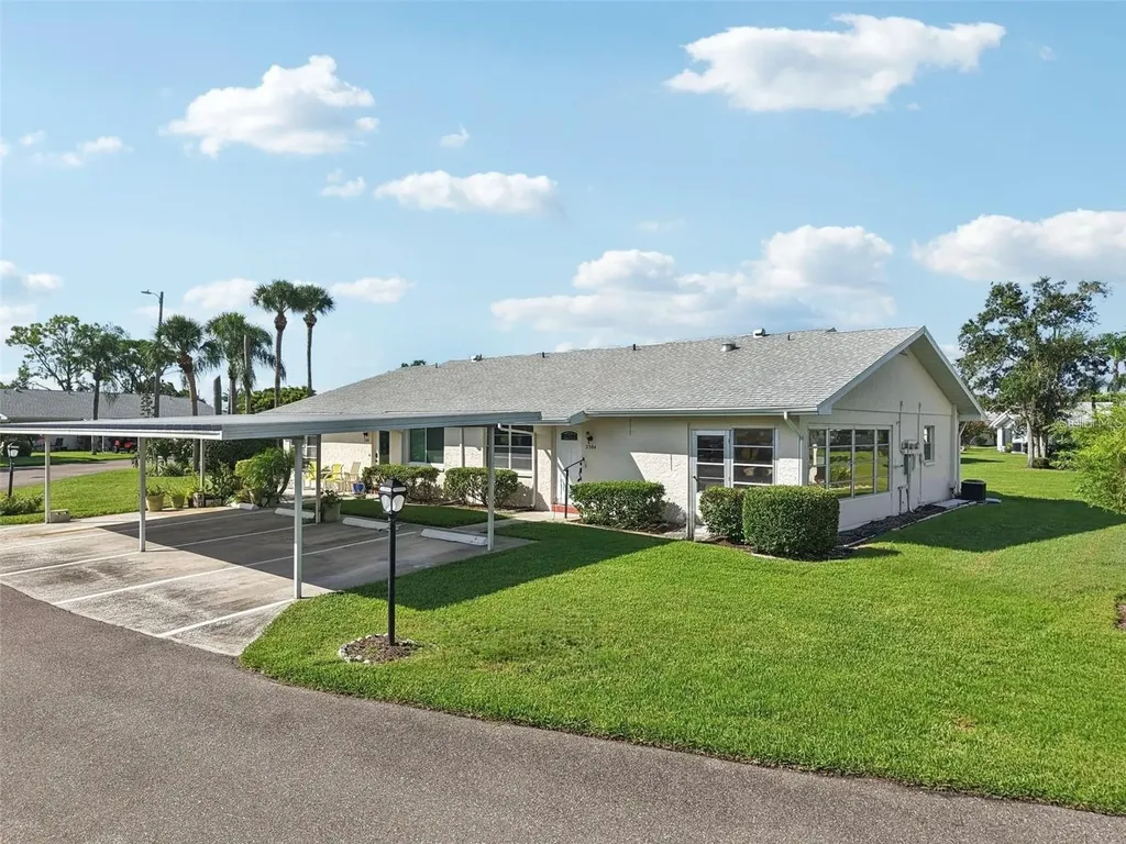 2304 Glenmore Circle Sun City Center FL 33573