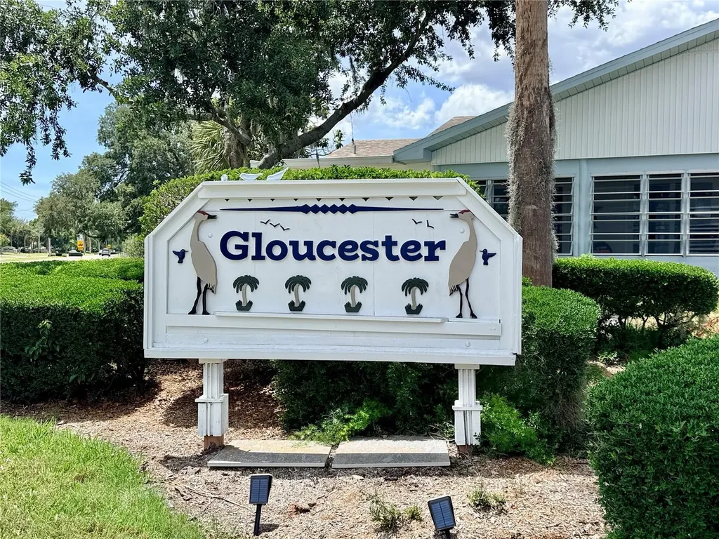 2304 Glenmore Circle Sun City Center FL 33573