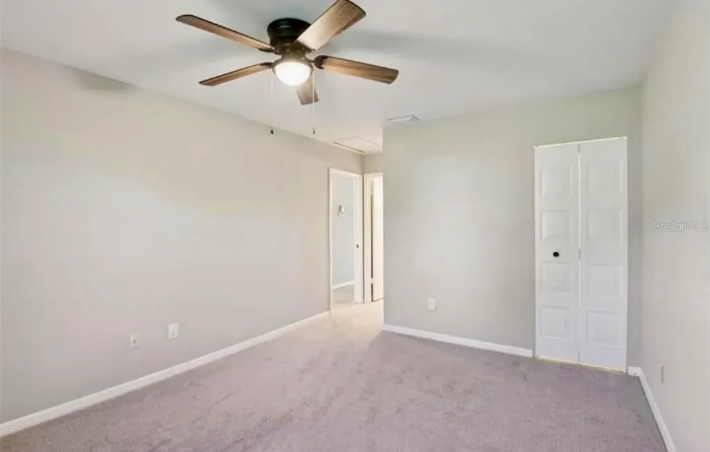 2304 Glenmore Circle Sun City Center FL 33573