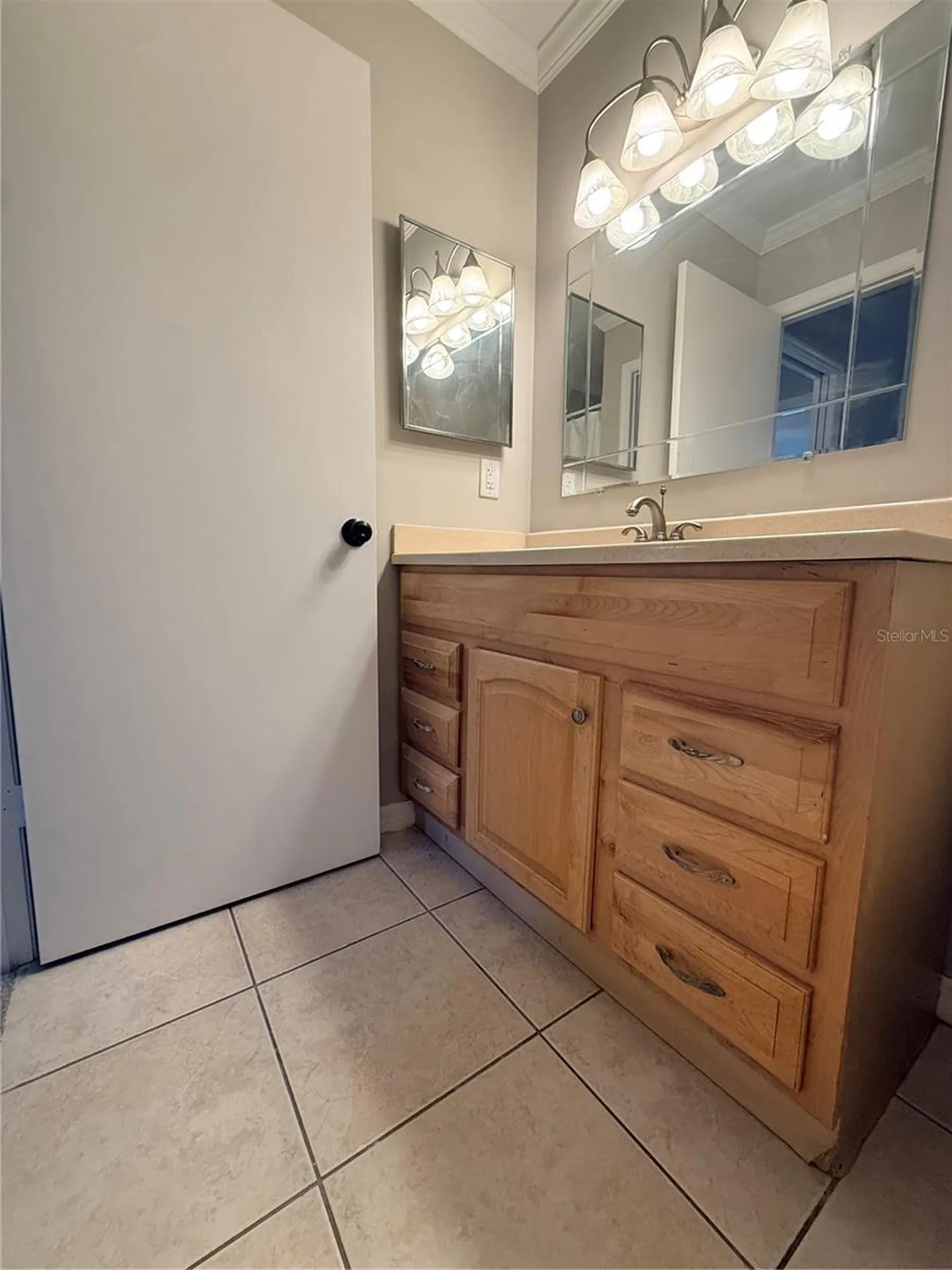 2304 Glenmore Circle Sun City Center FL 33573