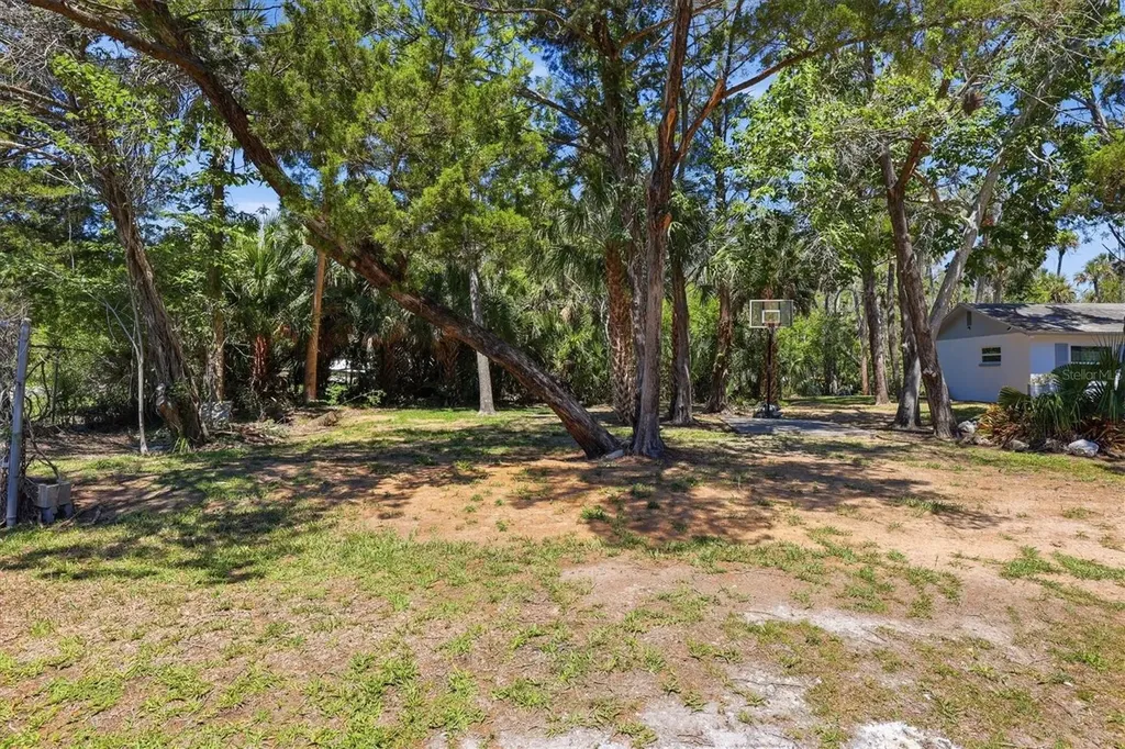 6240 Colony Circle Weeki Wachee FL 34607