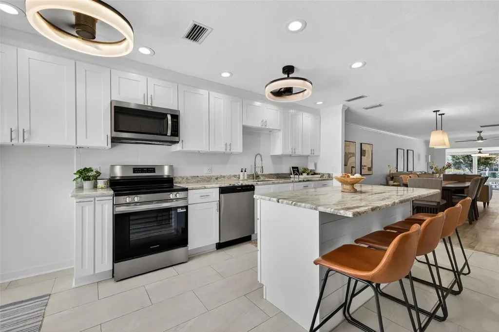 555 Boca Ciega Point Boulevard S St Petersburg FL 33708