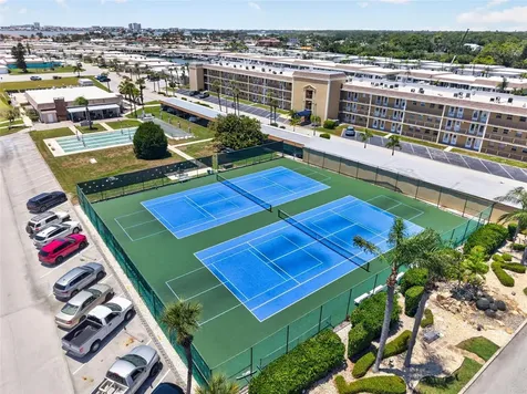 555 Boca Ciega Point Boulevard S St Petersburg FL 33708