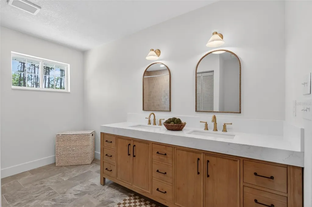 13 Ellsworth Drive Palm Coast FL 32164