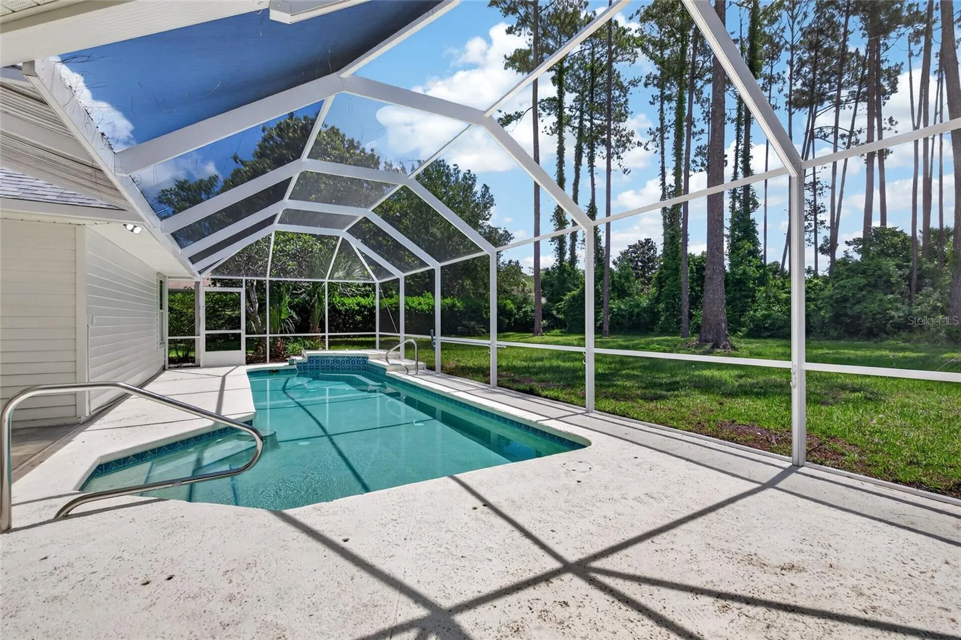 13 Ellsworth Drive Palm Coast FL 32164