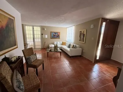 1 Vicenza San Juan PR 00921