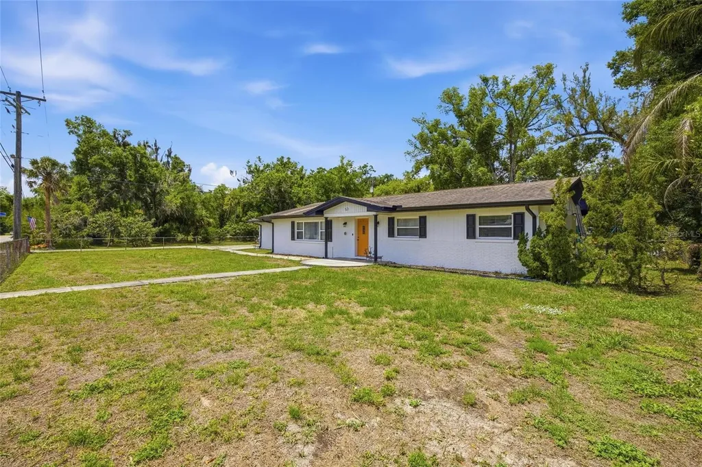 521 W Lutz Lake Fern Road Lutz FL 33548