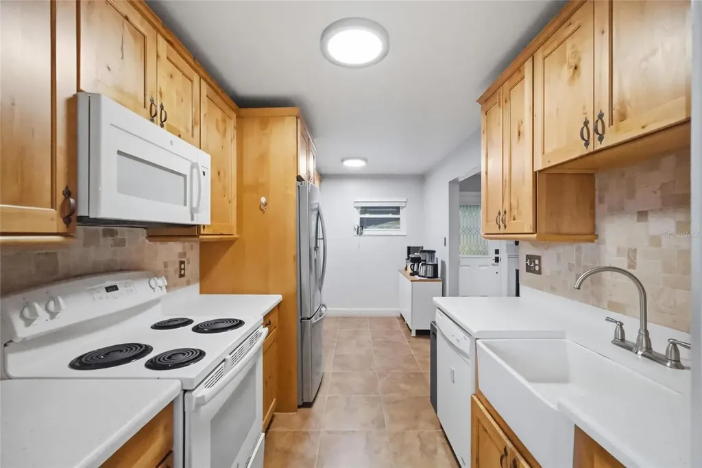 521 W Lutz Lake Fern Road Lutz FL 33548
