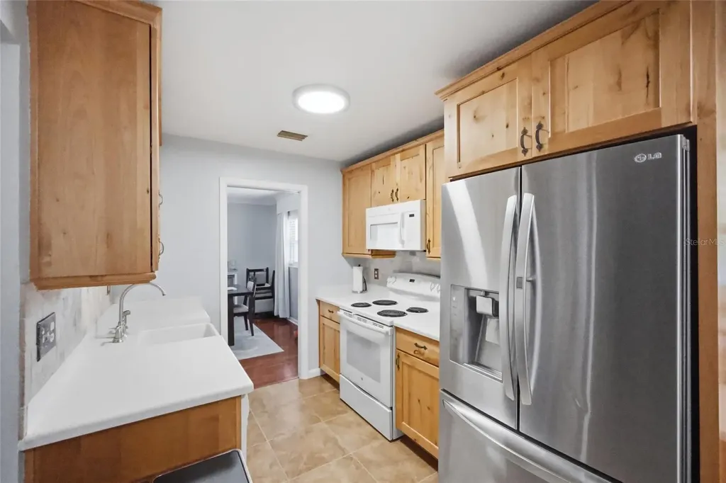 521 W Lutz Lake Fern Road Lutz FL 33548