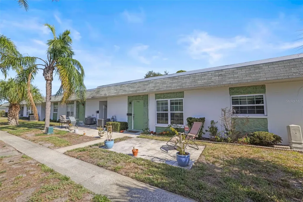7743 39th Terrace N St Petersburg FL 33709