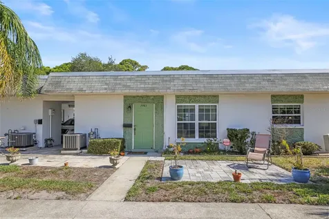 7743 39th Terrace N St Petersburg FL 33709