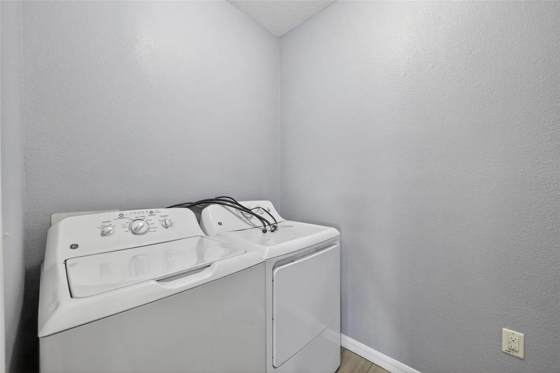 4042 Wayfarer Way Palmetto FL 34221