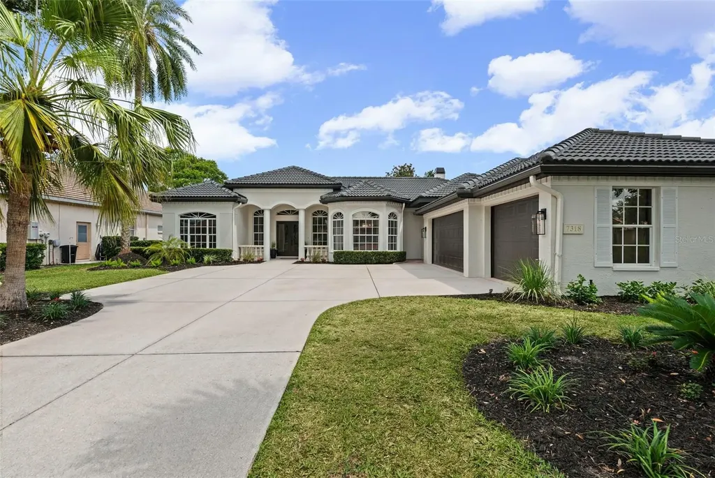 7318 Eaton Court University Park FL 34201