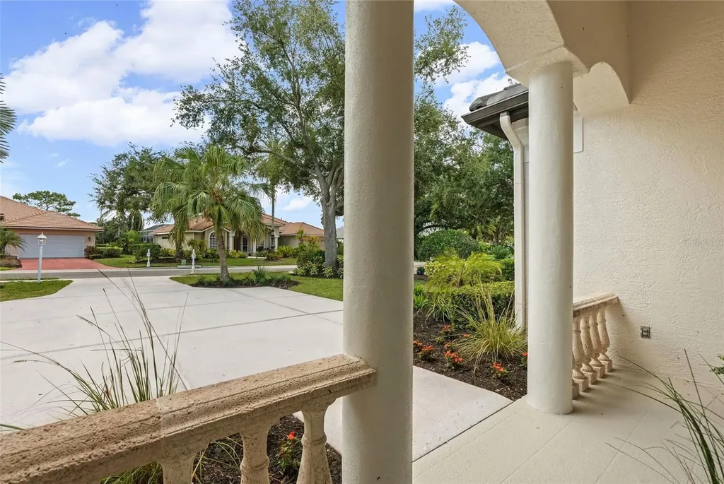 7318 Eaton Court University Park FL 34201