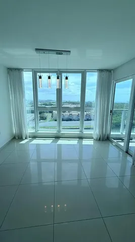 48 Av. Luis Muñoz Rivera Condo. Aquablue, Hato Rey San Juan PR 00918