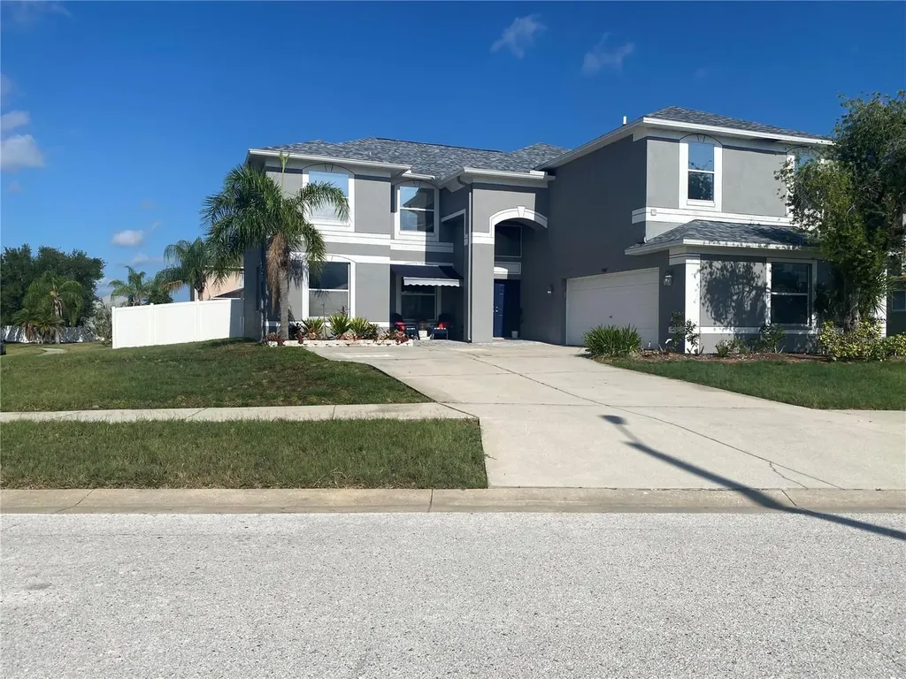 13007 Oakmont Wood Court Riverview FL 33579