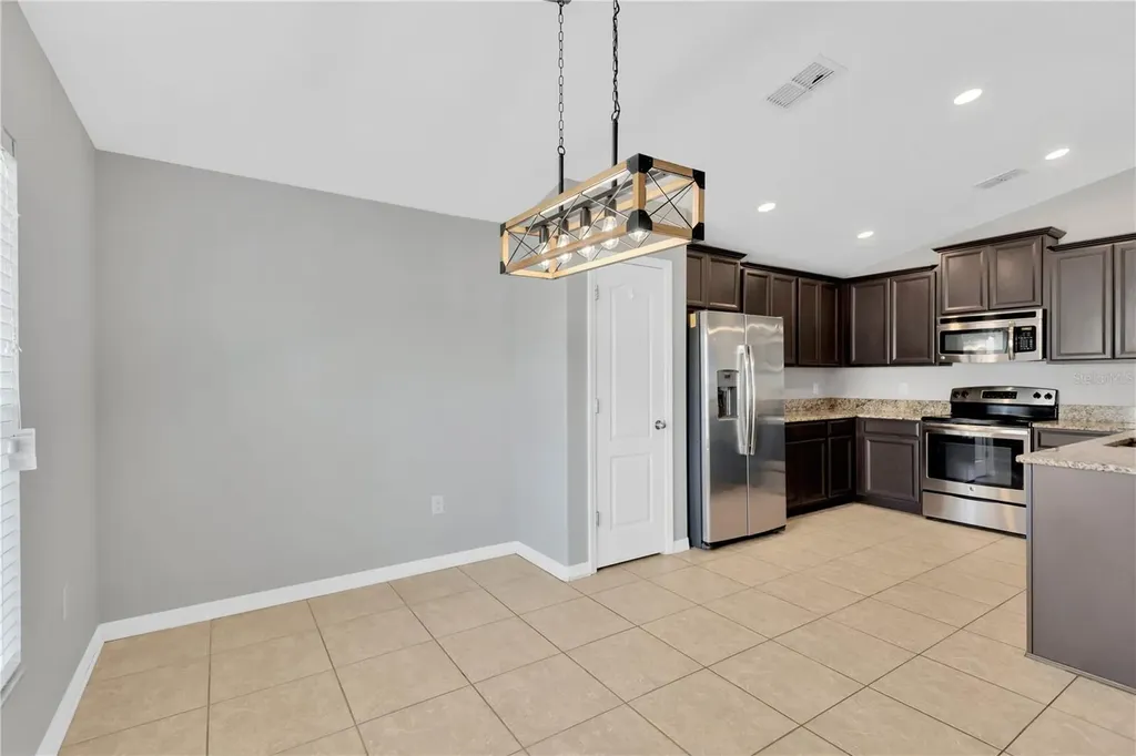 8529 Hunters Fork Loop Ruskin FL 33573