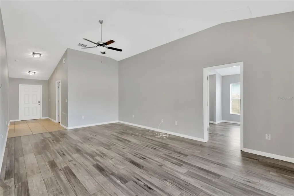 8529 Hunters Fork Loop Ruskin FL 33573