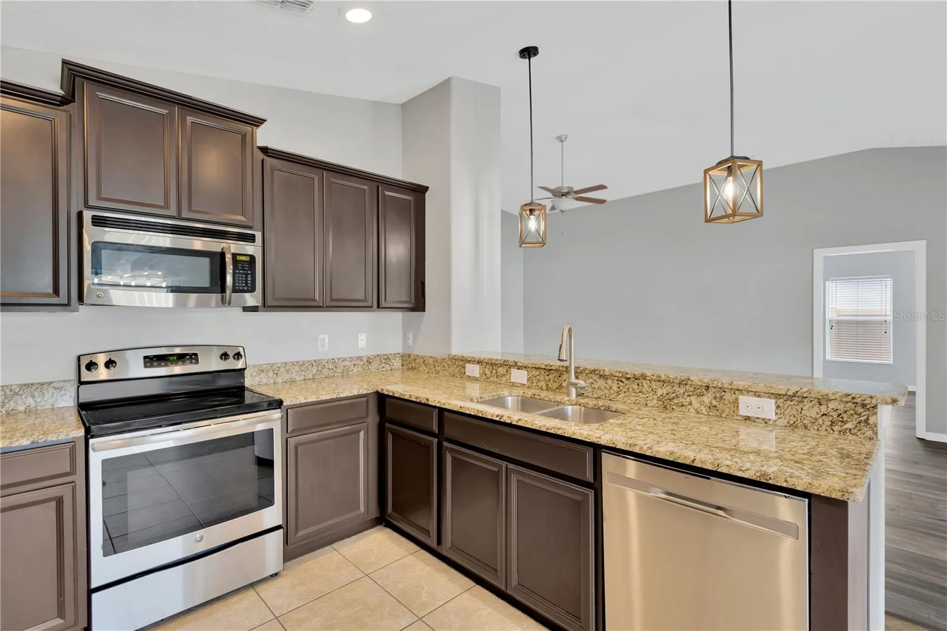 8529 Hunters Fork Loop Ruskin FL 33573