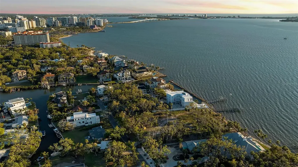 2043 Alameda Avenue Sarasota FL 34234