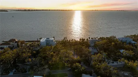 2043 Alameda Avenue Sarasota FL 34234