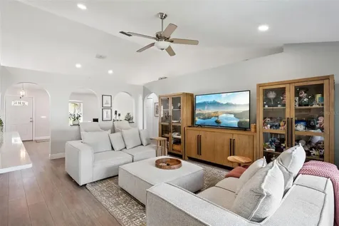 33 Timbercreek Pines Circle Winter Garden FL 34787
