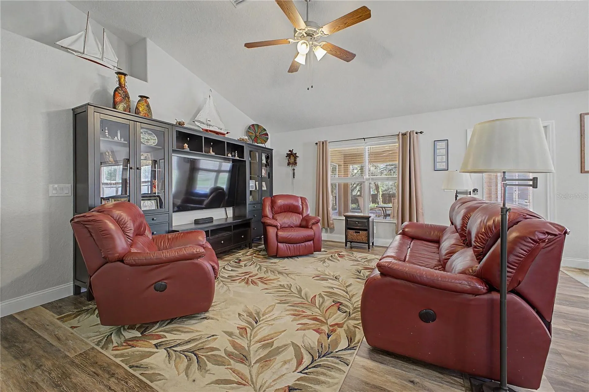 11213 Flock Avenue Weeki Wachee FL 34613