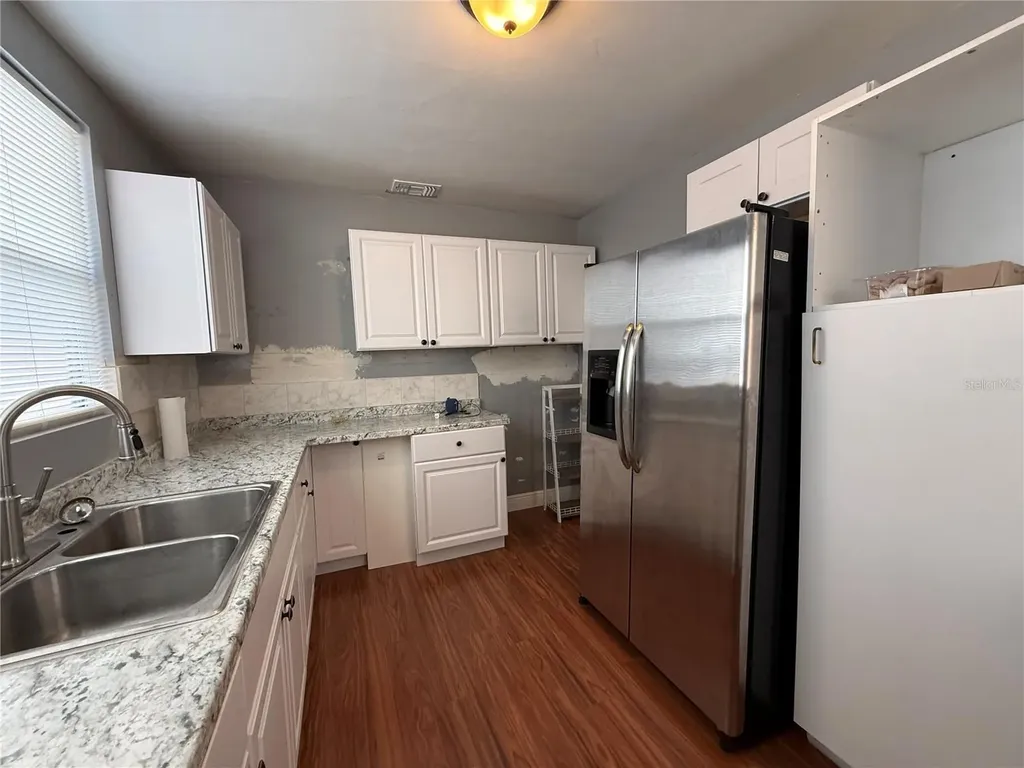2905 W Chestnut Street Tampa FL 33607