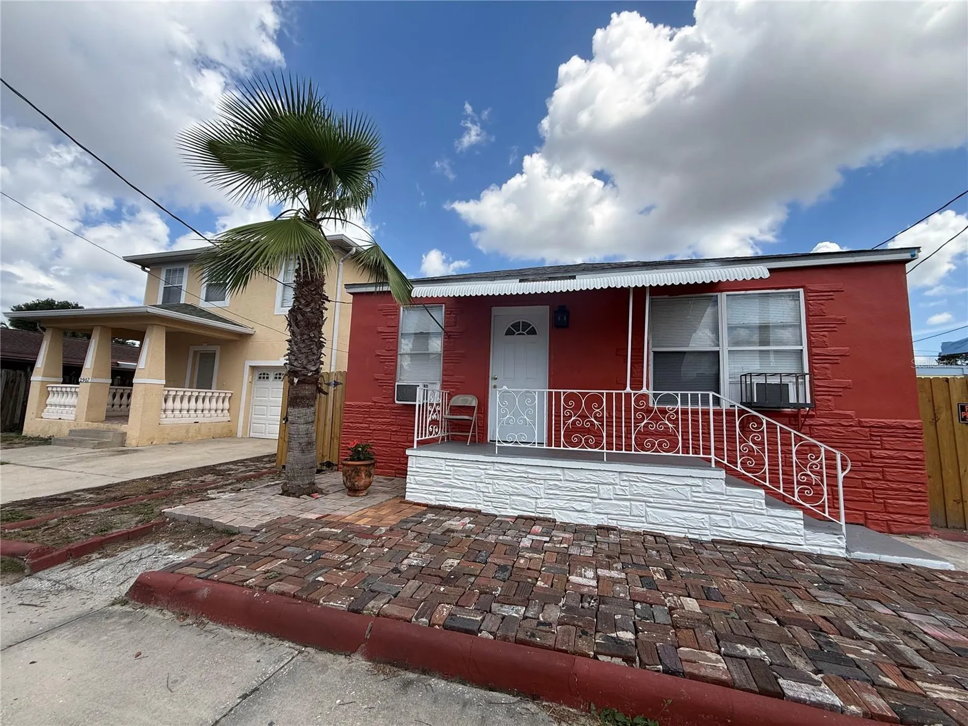 2905 W Chestnut Street Tampa FL 33607